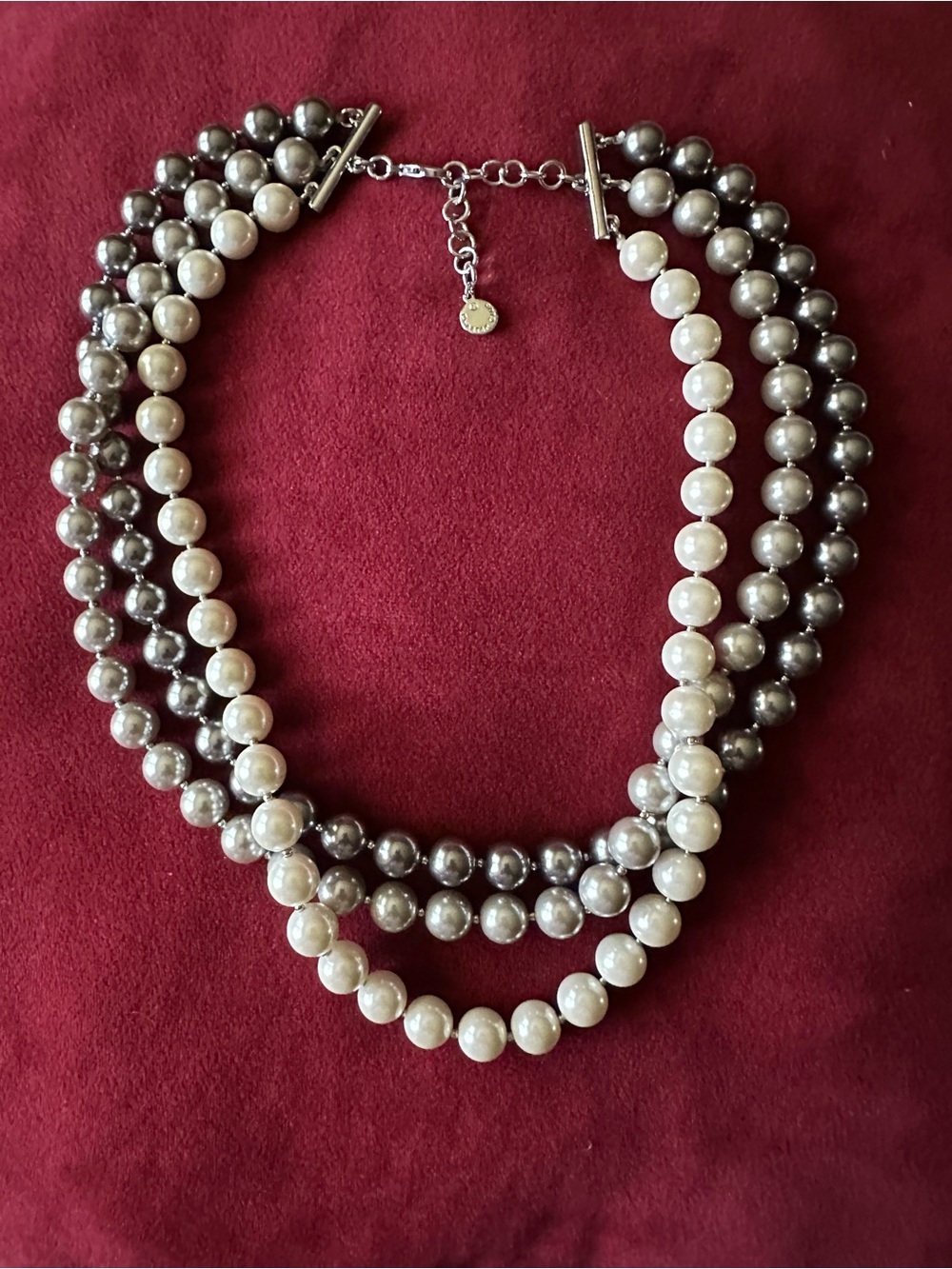 Classic vintage treble Tone Pearl Multi-Strand Necklace - Gray & Cream